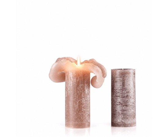 Handgegossene Bika Candles Lotuskerze in der Farbe Taube