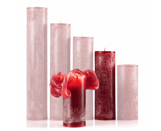 Handgegossene Bika Candles Lotuskerze in intensivem Weinrot 22 cm